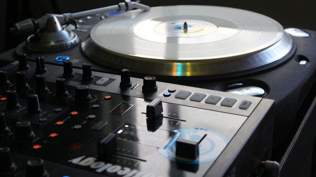 Beste Hardware für Profi DJs